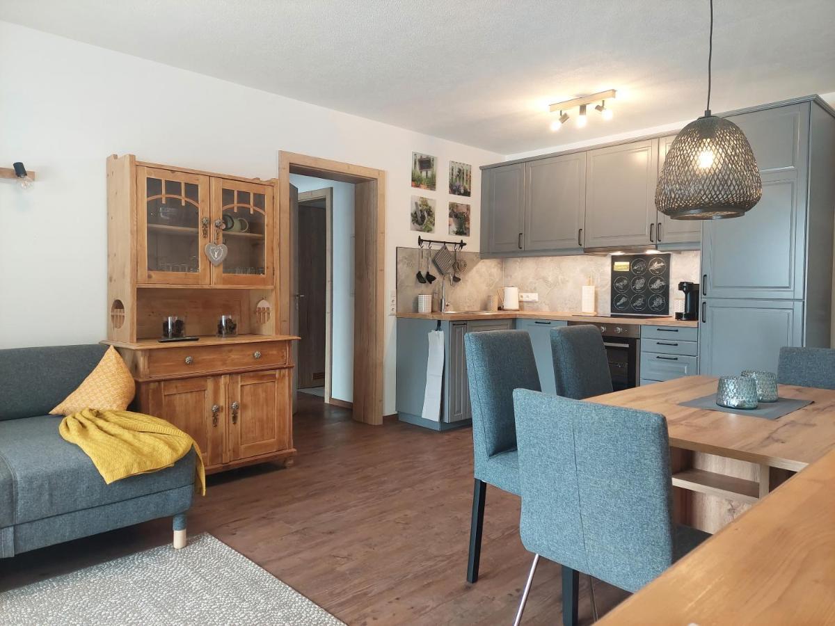 Motthof Apartment Lermoos Bagian luar foto